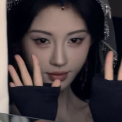 鞠婧祎