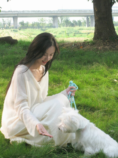 陈都灵