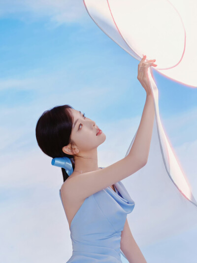 陈都灵