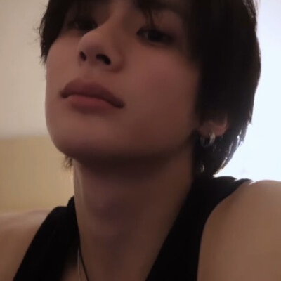 你今天涂的眼影是什么颜色