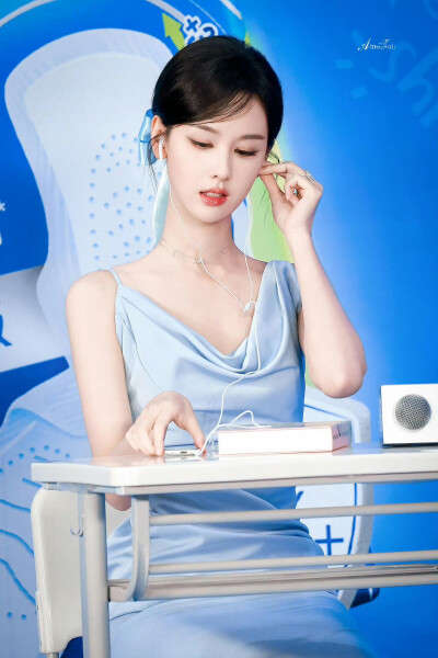 陈都灵
