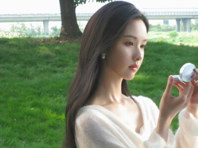 陈都灵