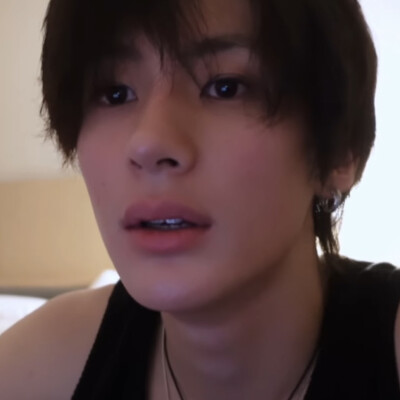 你今天涂的眼影是什么颜色