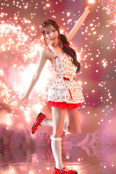 yena

