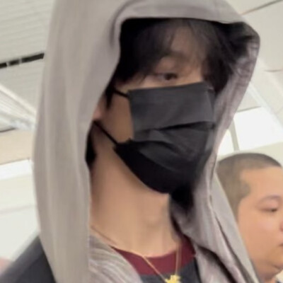 左航