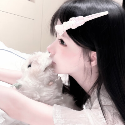 妼