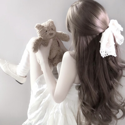 妼