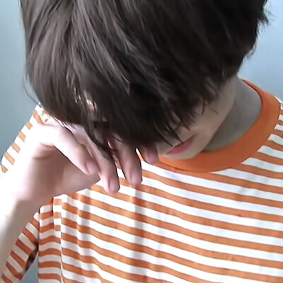 我不愿再反复看到你的眼泪