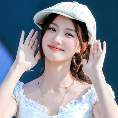 用湖水的目光浸透妳