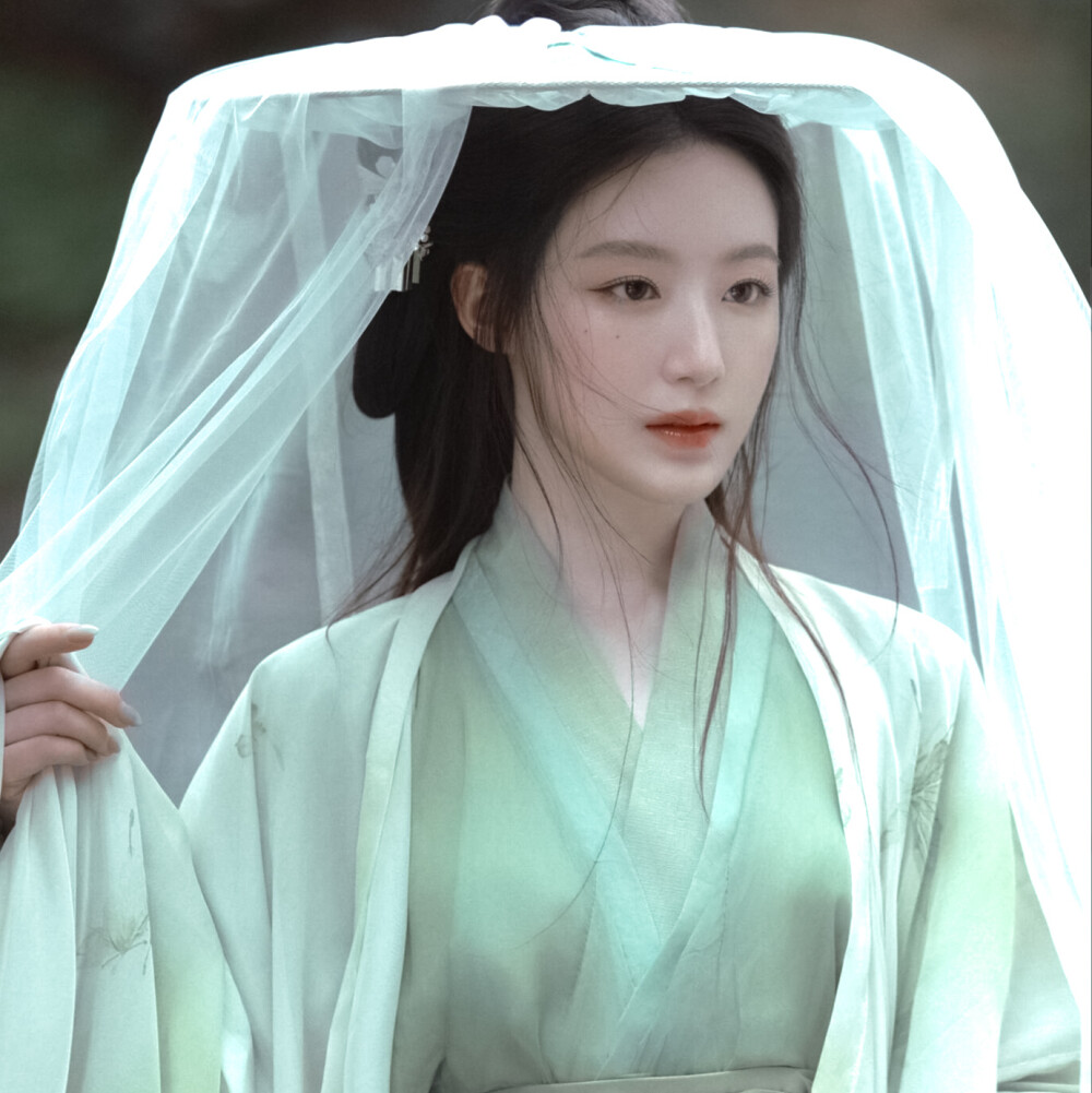 天青色等烟雨｀