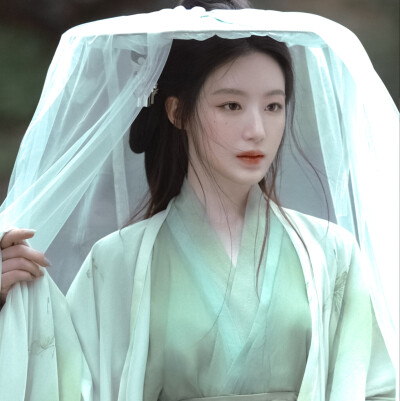 天青色等烟雨｀