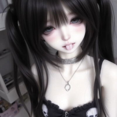 (*¯︶¯*)
