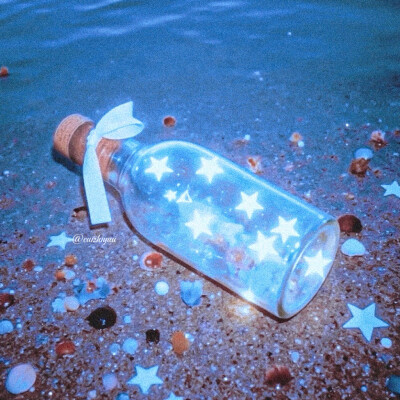 用湖水的目光浸透妳