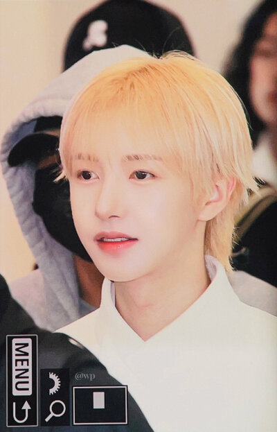 黄仁俊