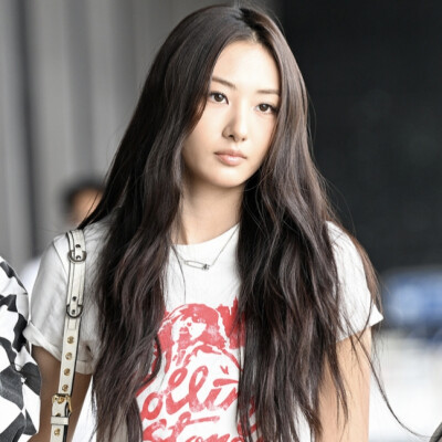 MEOVV新闻图可二改