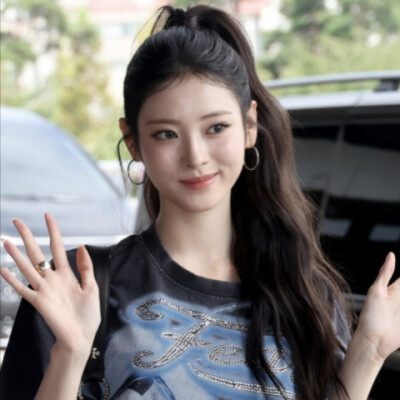 MEOVV新闻图可二改