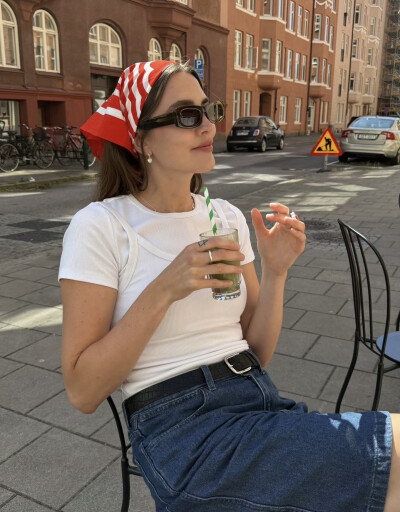 BY爱喝可乐的古娜小姐 