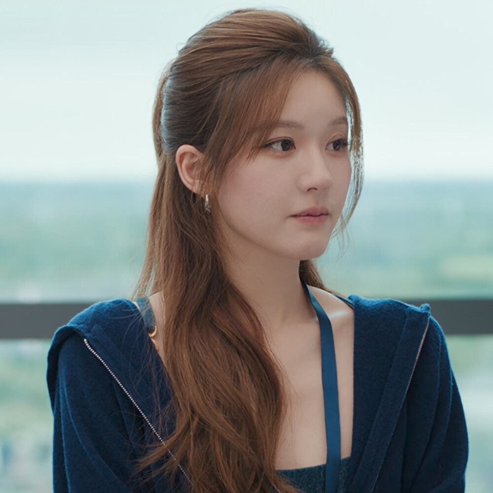 赵露思
许妍可二改