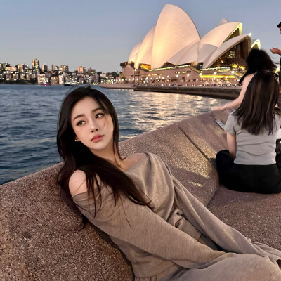 女头