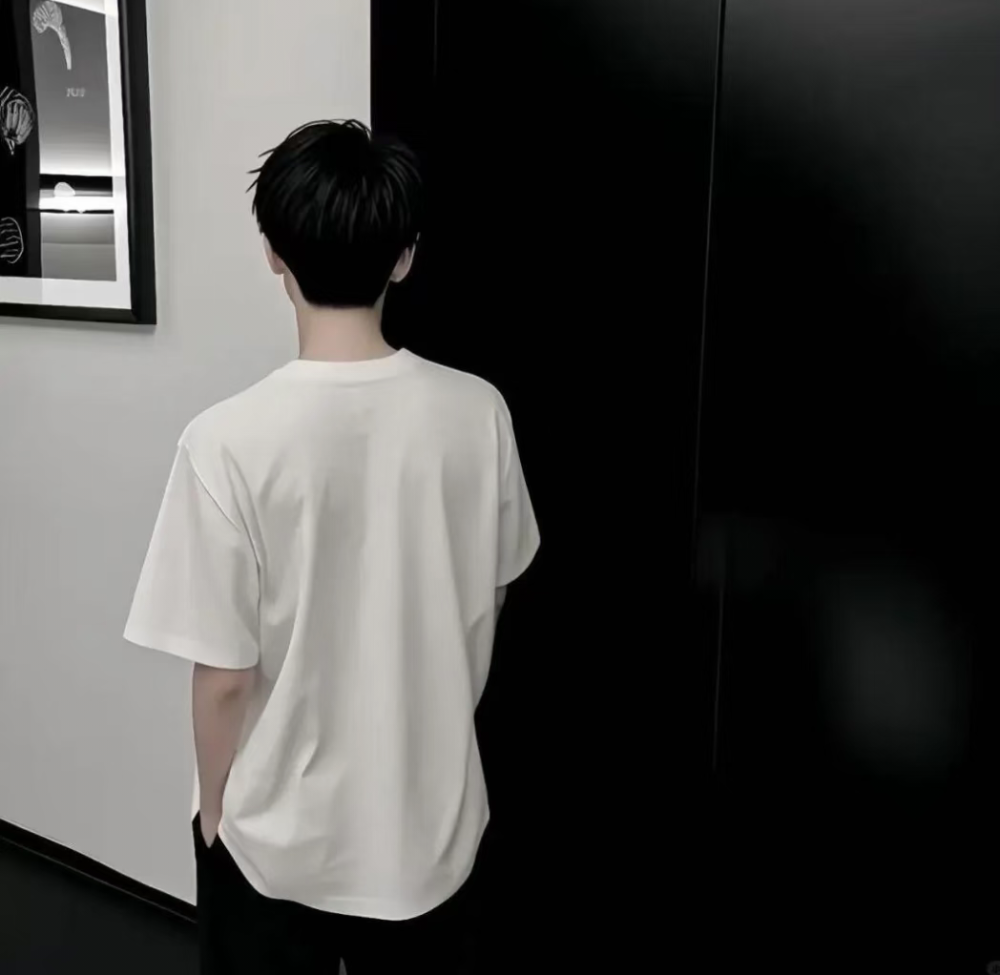 人和人时间久了 不只有爱 还有依赖 如果分开了 不仅是痛 还有不舍