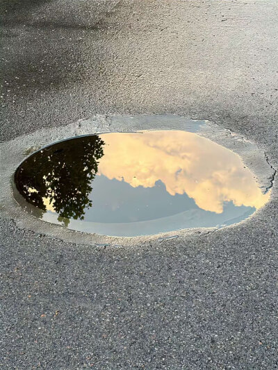 下雨天背景图