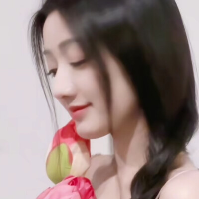 明媚