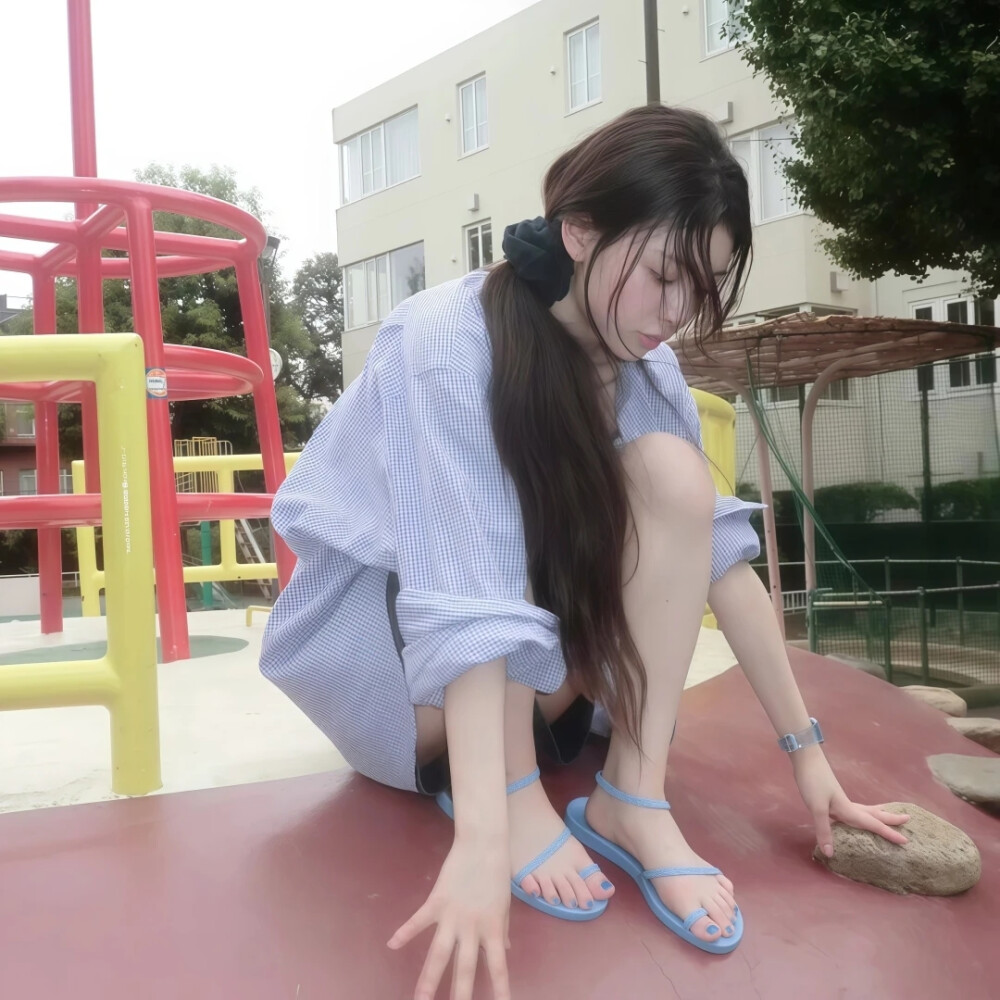 女生头像
喜欢点赞关注收藏