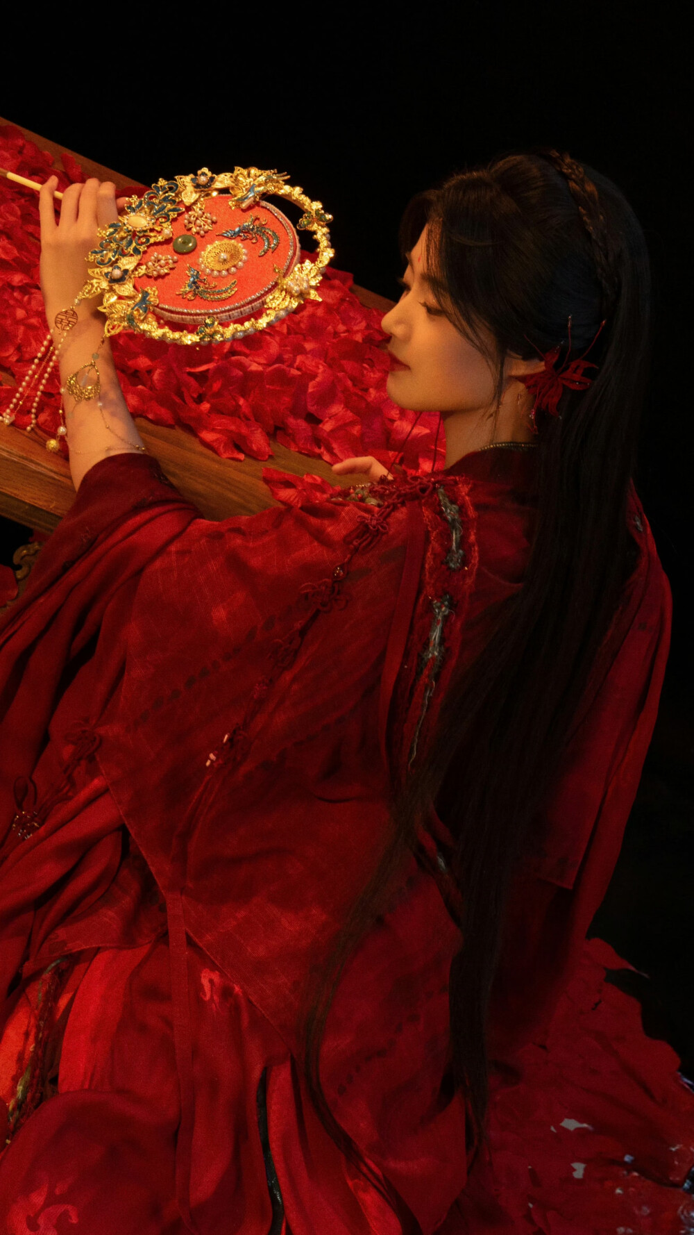 入青云 明意 卢昱晓