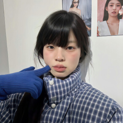 后来我选择了自由 握不住的东西再也没挽留 ​​​
#朋友圈套图#
