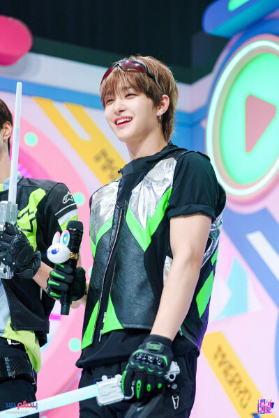 人气歌谣MC 朴志焄