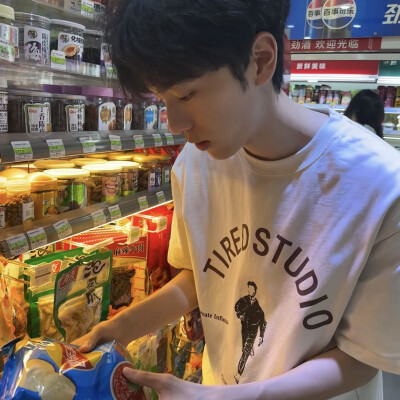 dt陈皓霖