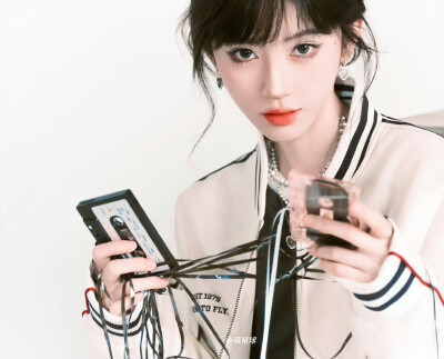 鞠婧祎