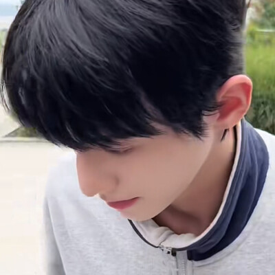 薇茗哥哥又装又嫩