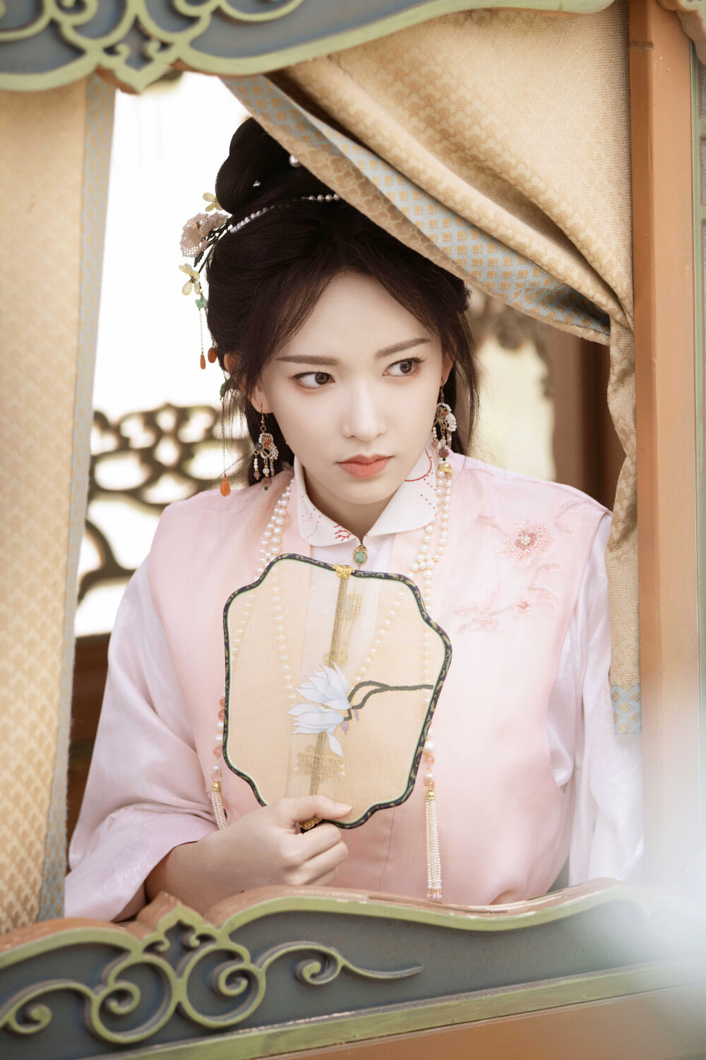 玉茗茶骨 荣筠溪