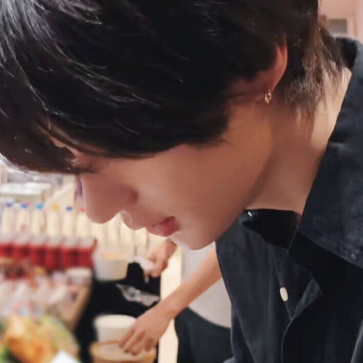 李灿荣