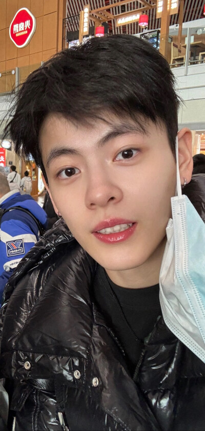 杨舒予