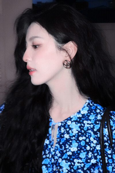 为你阻挡了下一次洪水✘章若楠