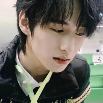 ( ･⊝･∞)