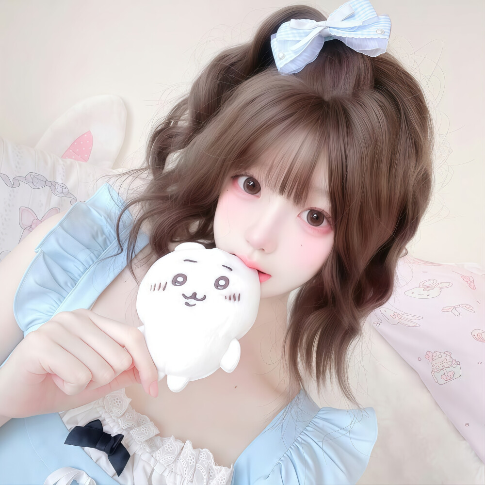 好想做一个小挂件你到哪我到哪 一有人靠近 我就大喊 滚啊他是我的＞_＜！！！