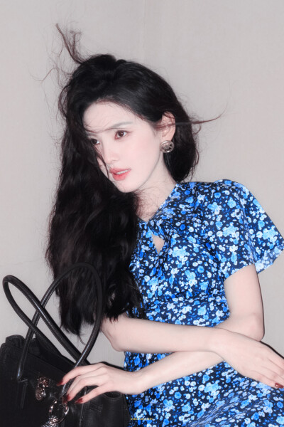 为你阻挡了下一次洪水✘章若楠