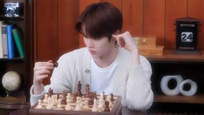 郑成灿 橙光素材