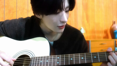 李灿荣 橙光素材