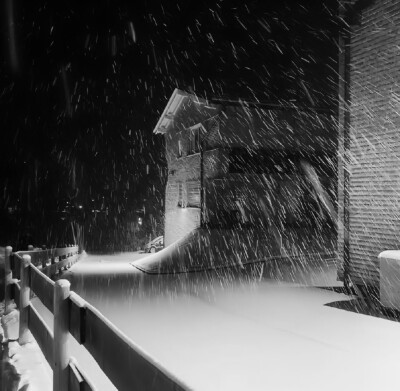 眼泪是爱的雾
原图cr崔稚渝