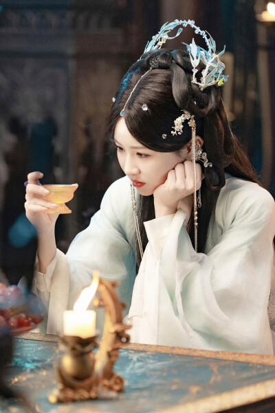 弑神 杨容容