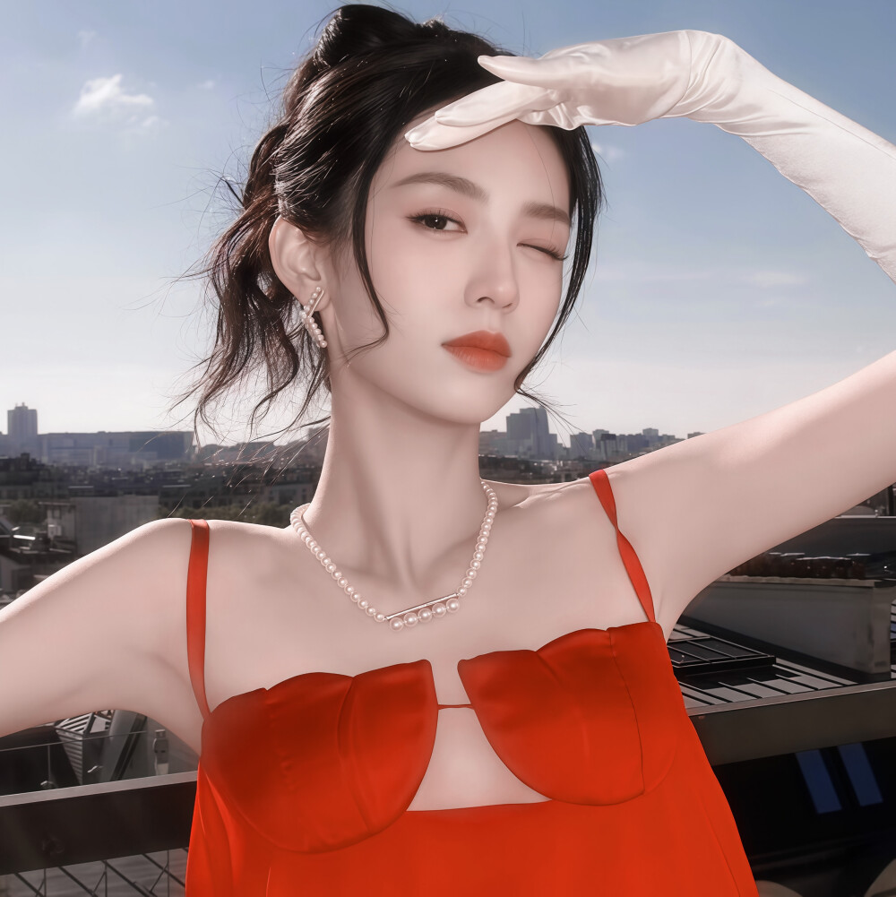 红旗漫卷，山河长安
周也
起司名札