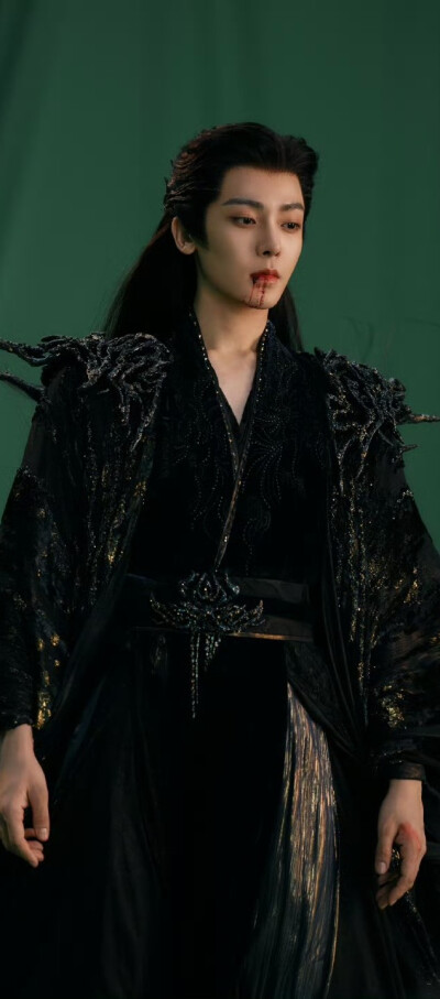 侯明昊《逍遥》红烨