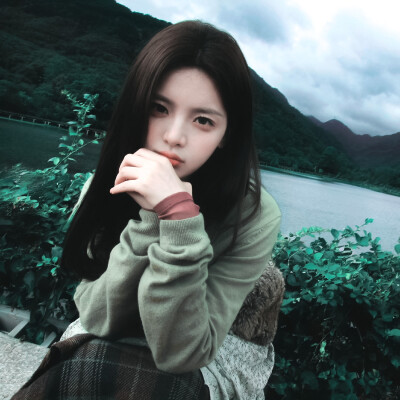 我们都无法预知某个瞬间的价值 直到这个瞬间成为回忆