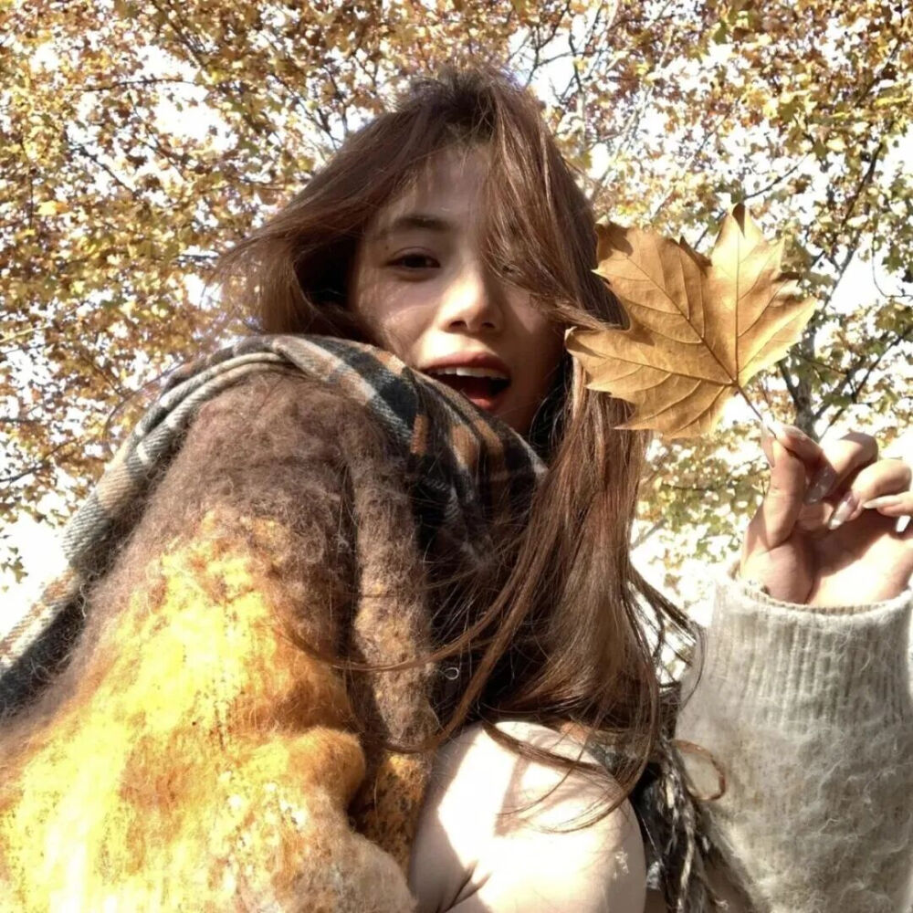 秋天银杏叶 氛围感女头