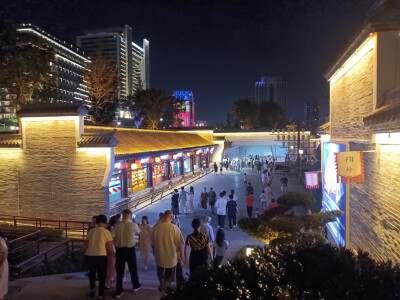 10月2日，走进吉安后河梦回庐陵景区，享受光影盛宴！
