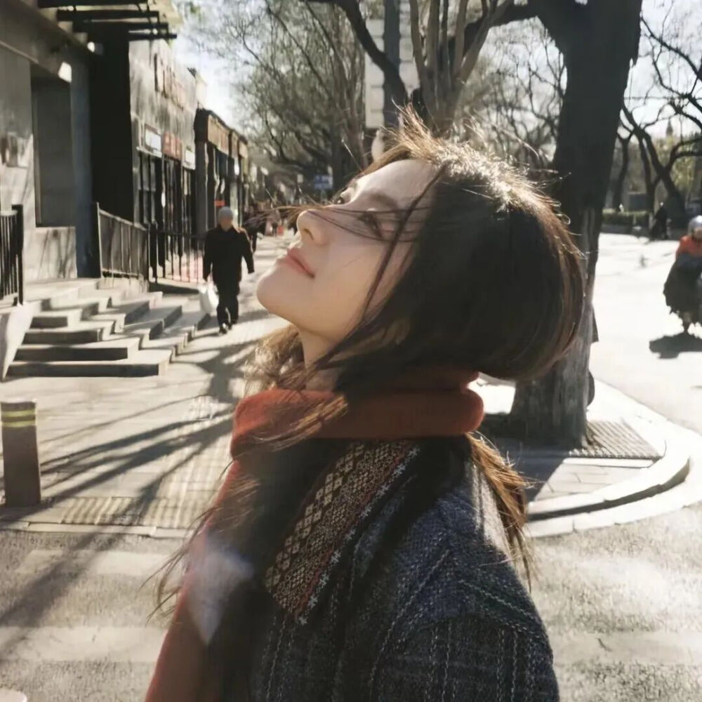 秋天银杏叶 氛围感女头